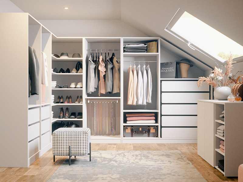 Ankleidezimmer unter der Dachschräge