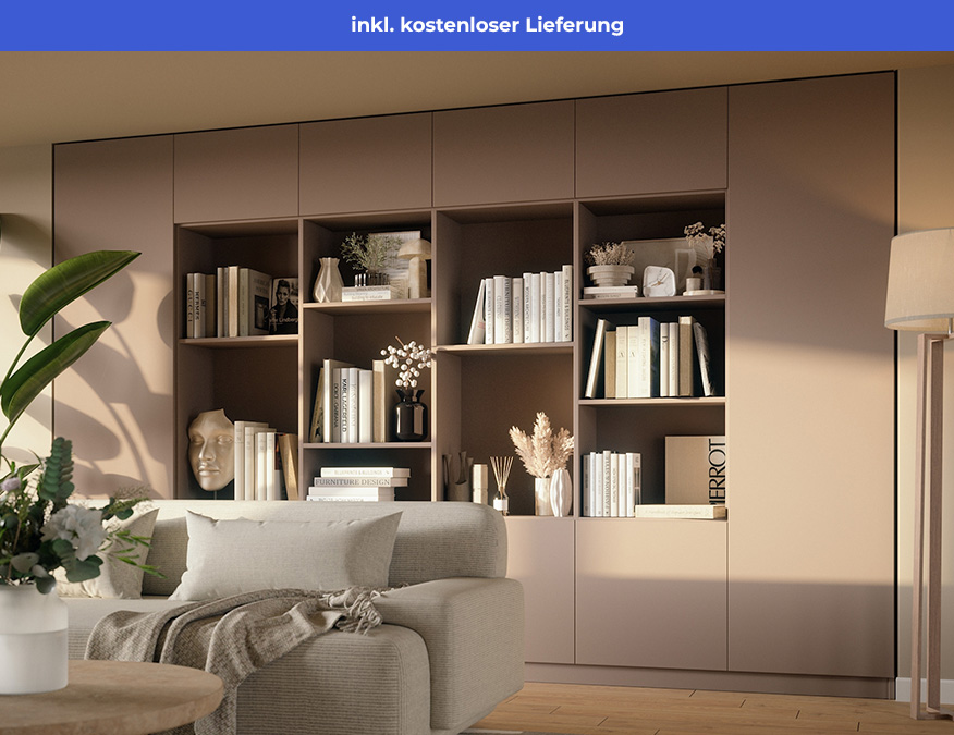 Milieubild eines Einbau-Wandregals mit unterschiedlich großen, offenen Fächern umrandet von geschlossenen Fächern in Sandbeige.