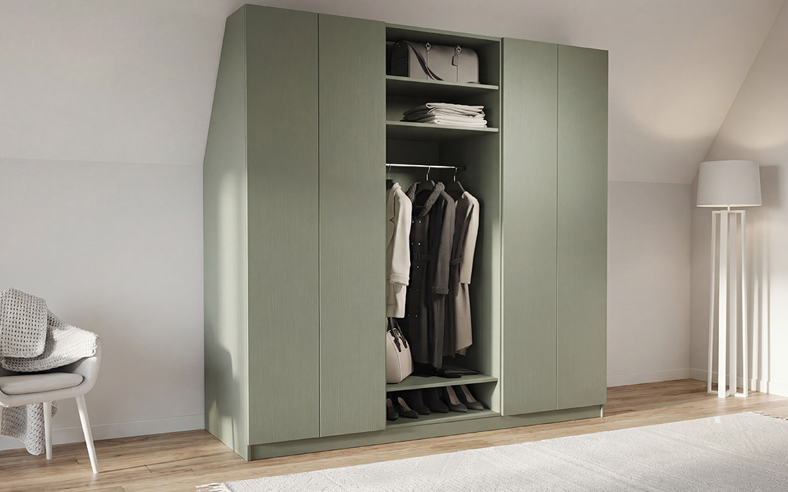 Schrank für Schräge hinten – frei konfigurierbar