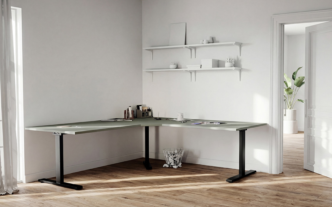 Höhenverstellbarer Ecktisch frei konfigurierbar